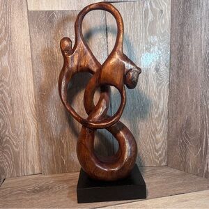 🪵 Abstract Wooden Sculpture – Embrace of Unity – Hand-Carved Art
